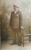 photo george monger
